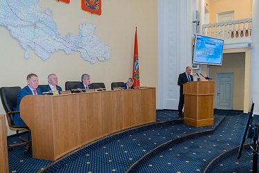 Депутаты приняли к сведению отчет Уполномоченного по правам человека